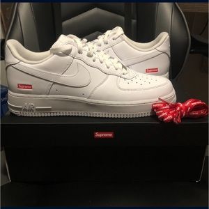 Brand new Air Force 1s low’s supreme white sneakers! Size 11.5!